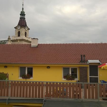 Penzion Toscana Lanžhot Kültér fotó